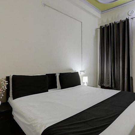 Hotel O Thirty Inns โนอิดา ภายนอก รูปภาพ